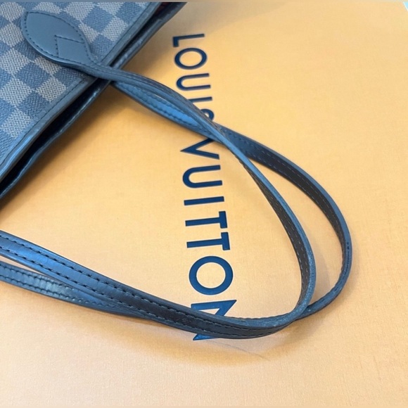 Louis Vuitton Damier Neverfull MM - Picture 6 of 9